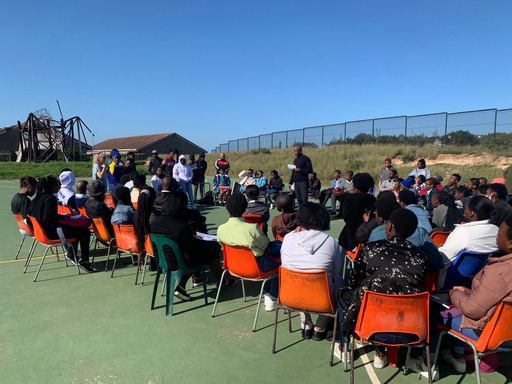Learners gathered outdoors for a Kutitiva session
